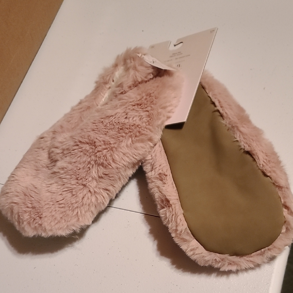 Auden Blush Faux Fur Slippers